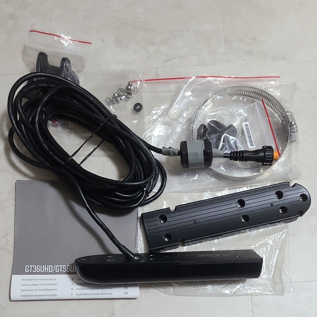ガーミン 魚群探知機 振動子 GT56UHD-TM 中古品 完動品 GARMIN TRANSDUCER