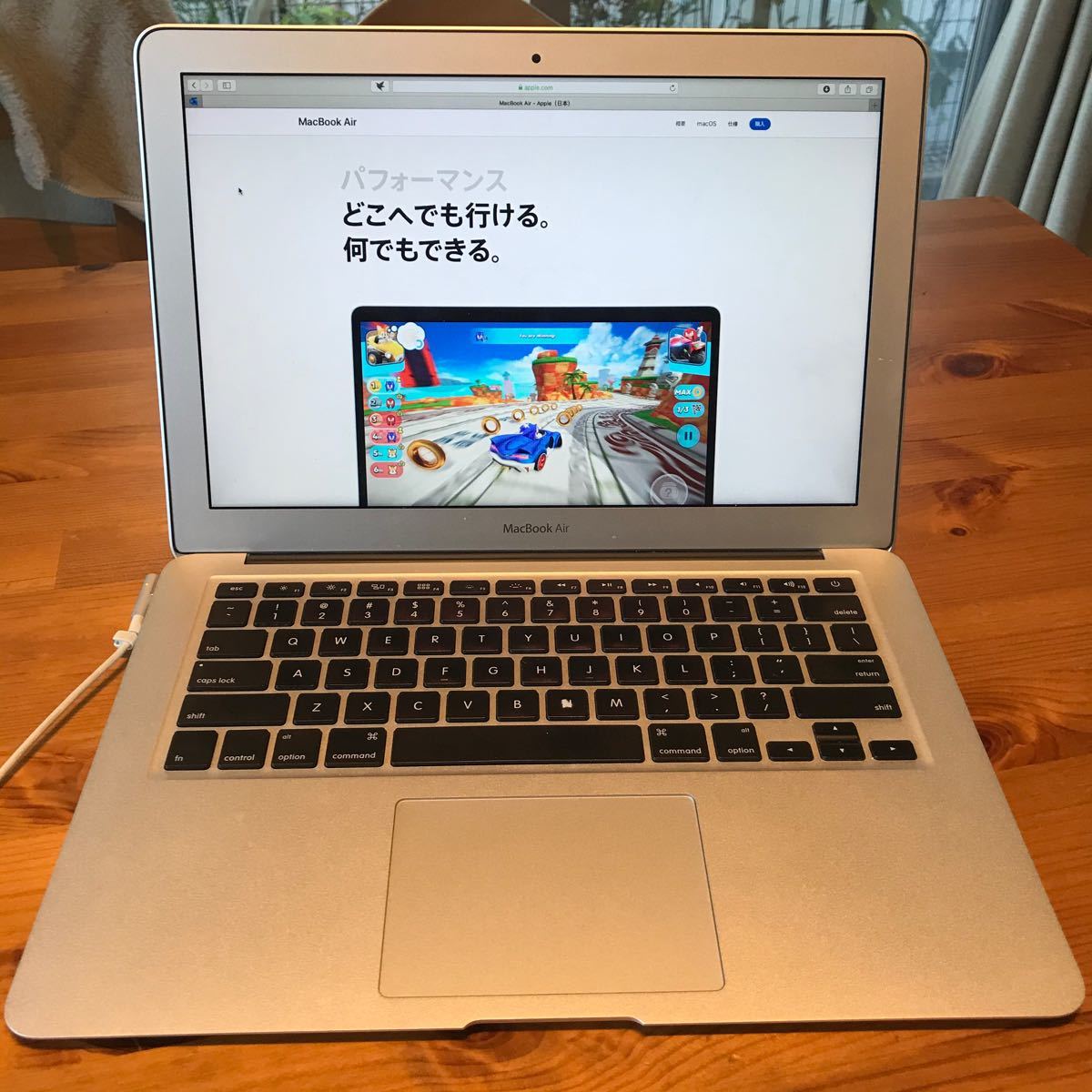 現役アップルApple MacBook Air 13-inch Mid 2011