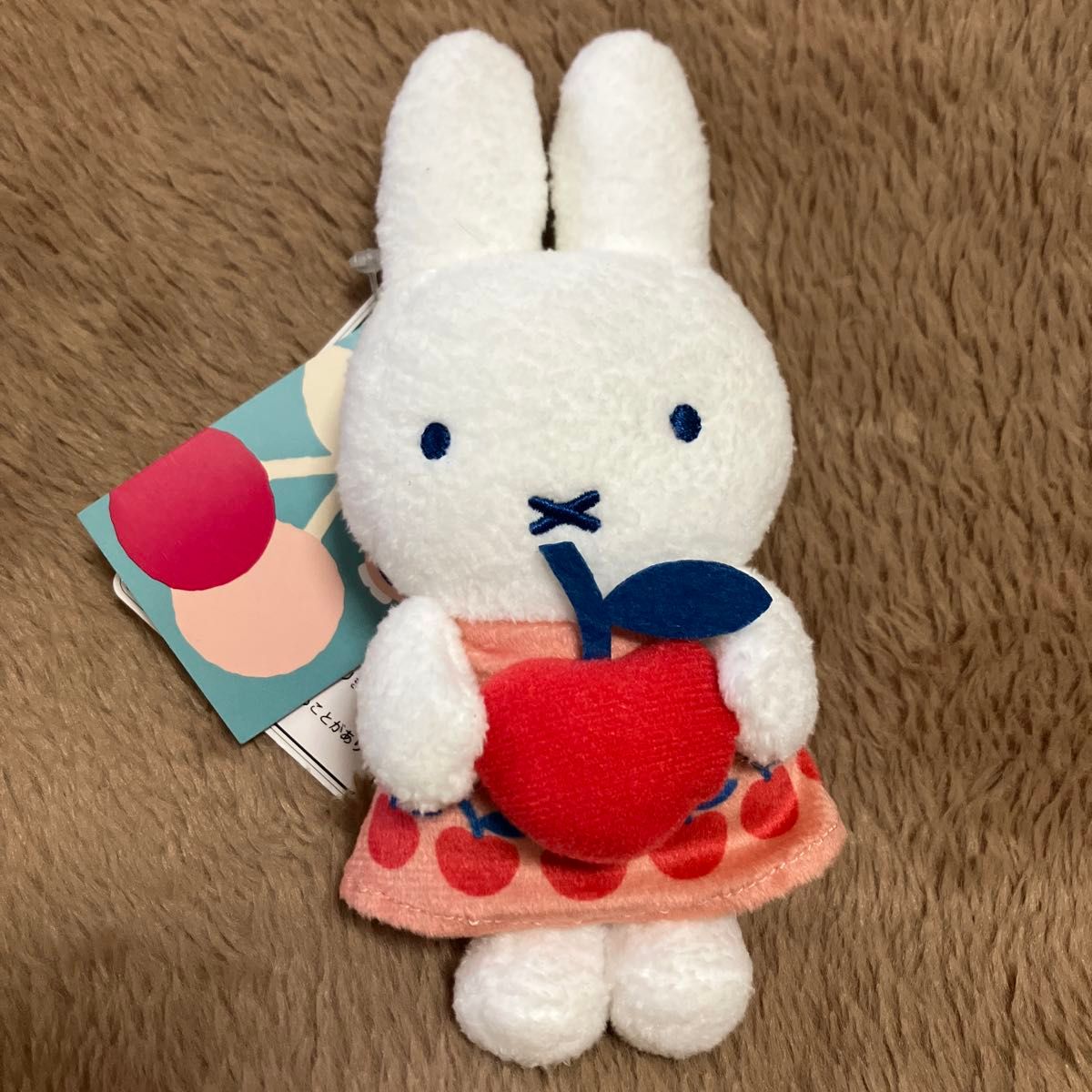 新品未使用タグ付き MIFFY FRUITSマスコットキーチェーンりんご 新品未使用タグ付き MIFFY FRUITSマスコットキーチェーンりんご