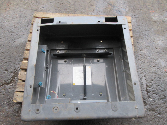 HITACHI 日立 ZX200-3 カバー 工具箱 建機 建設機械  ユンボ ツールボックス 9