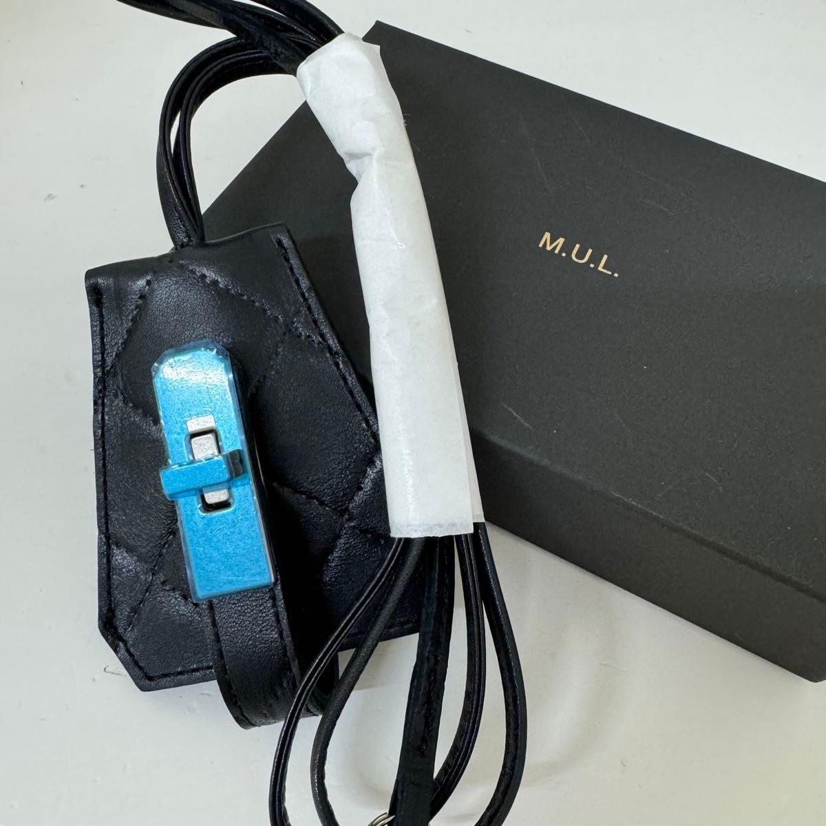 M.U.L. キルティング型押し レザー キーネックレス チャーム ブラック