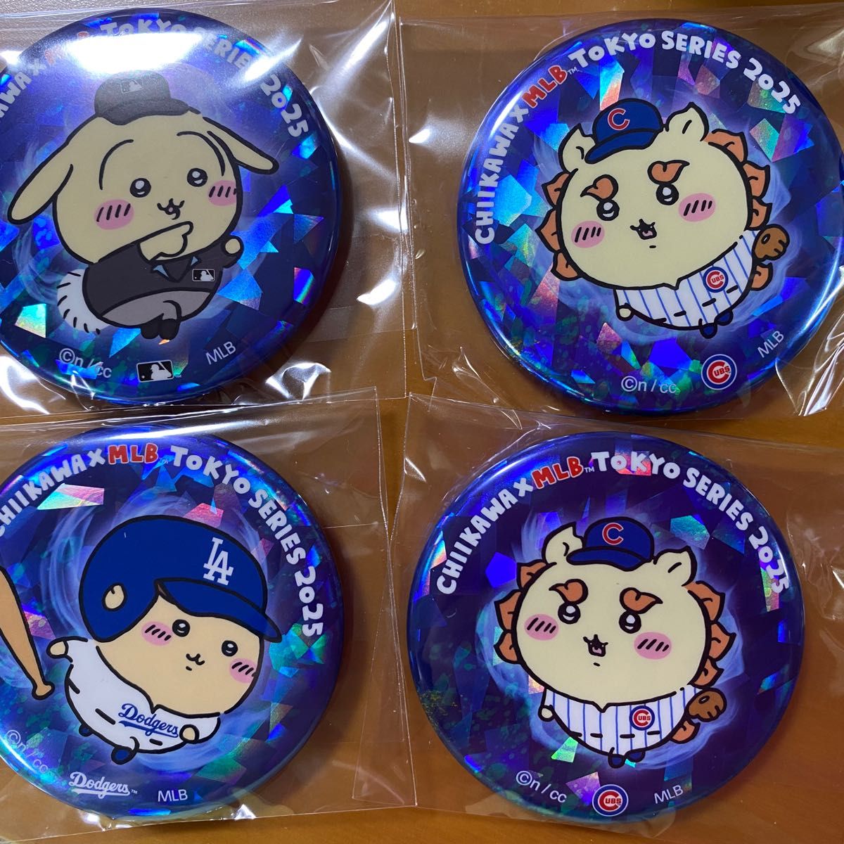 ちいかわ MLB ドジャース カブス コラボ 缶バッジ|Yahoo!フリマ ちいかわ MLB ドジャース カブス コラボ 缶バッジ|Yahoo!フリマ