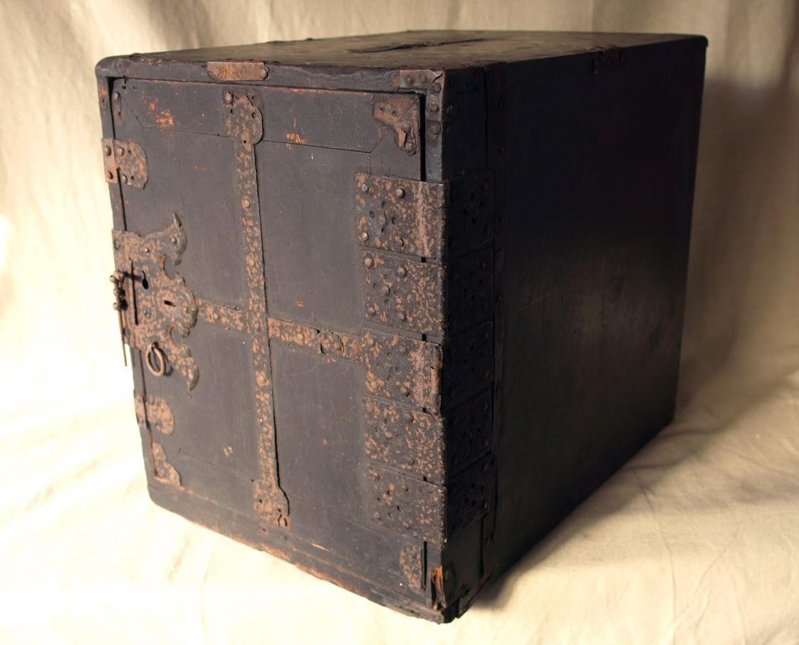 江戸時代 船箪笥40cm7.5kg 舟箪笥 船金庫 銭箱 飾り台 貯金箱 木製収納