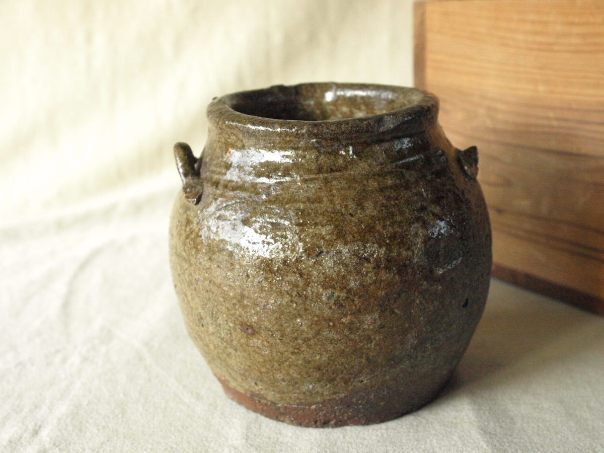  Edo era Echizen .. tooth black small .12cm tree box attaching amber color six old kiln old .. flower vase tea ceremony Buddhism fine art Joseon Dynasty sake cup and bottle tea ceremony . road flower . "hu" pot recommendation 