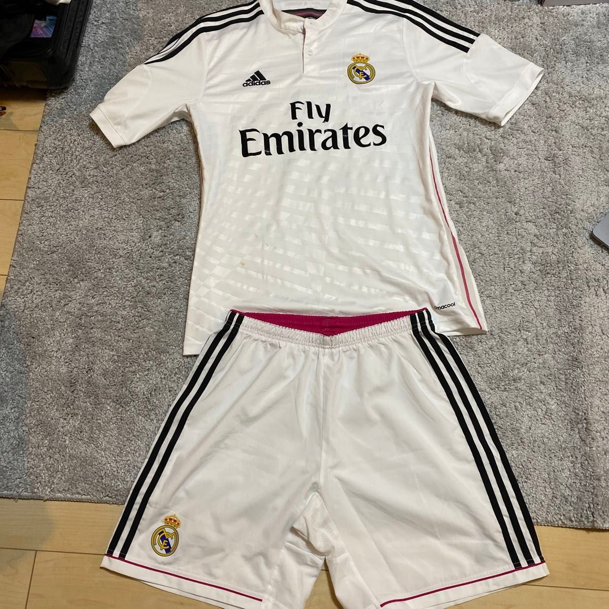 値下げしました adidas レアル・マドリード ユニフォーム 上下 値下げしました adidas レアル・マドリード ユニフォーム 上下