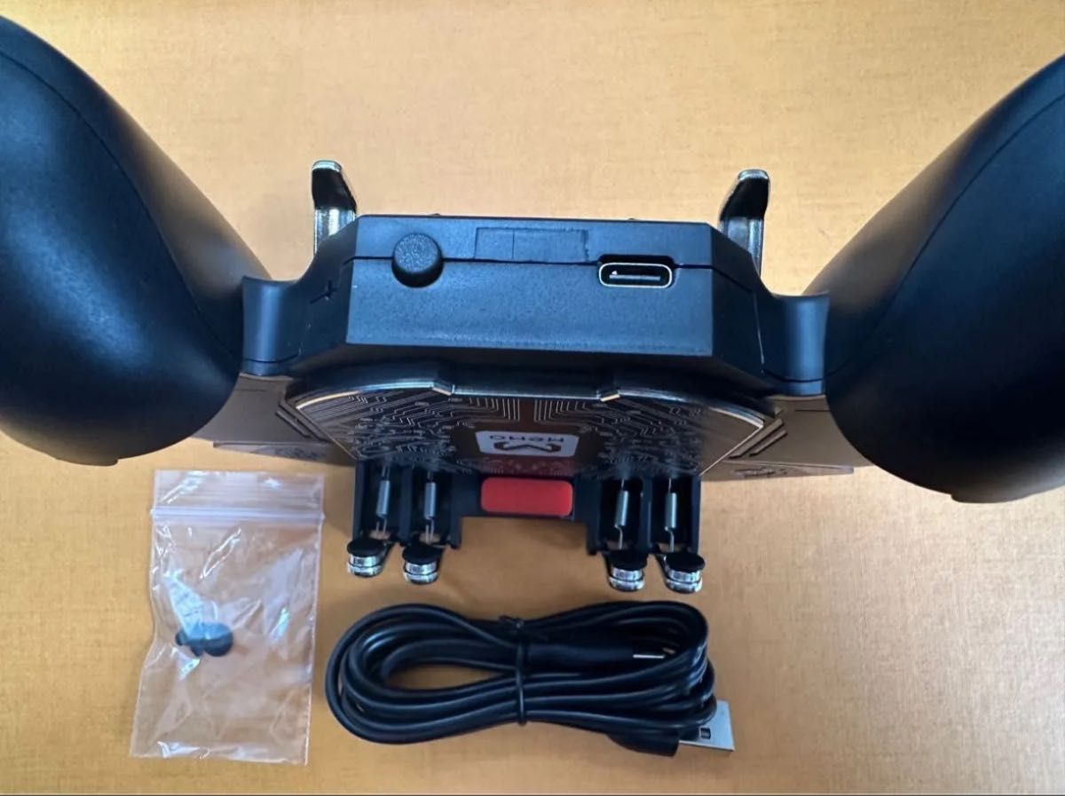 6本指操作　スマホゲームコントローラー   一体式 伸縮式 高速射撃ボタン クリック感  荒野行動　スマホクーラー　ペルチェ素子