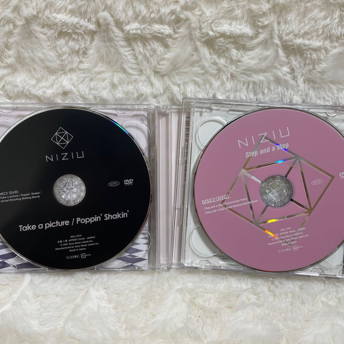 NiziUCD/DVD【Step and a step･Take a picture/Poppin' Shakin'初回限定盤A】