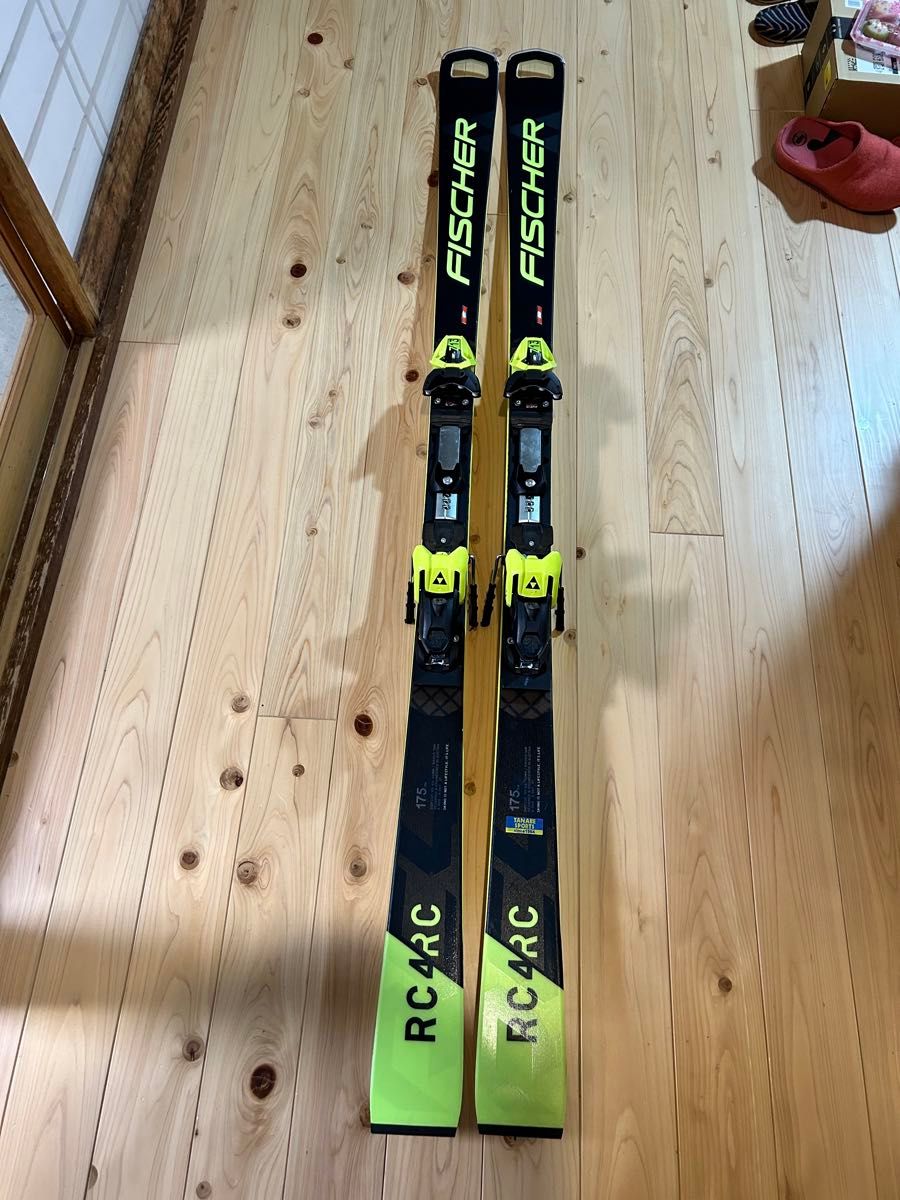 Volkl フォルクル racetiger GS WC R30 + UVO + マーカーXCOMP Volkl フォルクル racetiger GS WC R30 + UVO + マーカーXCOMP