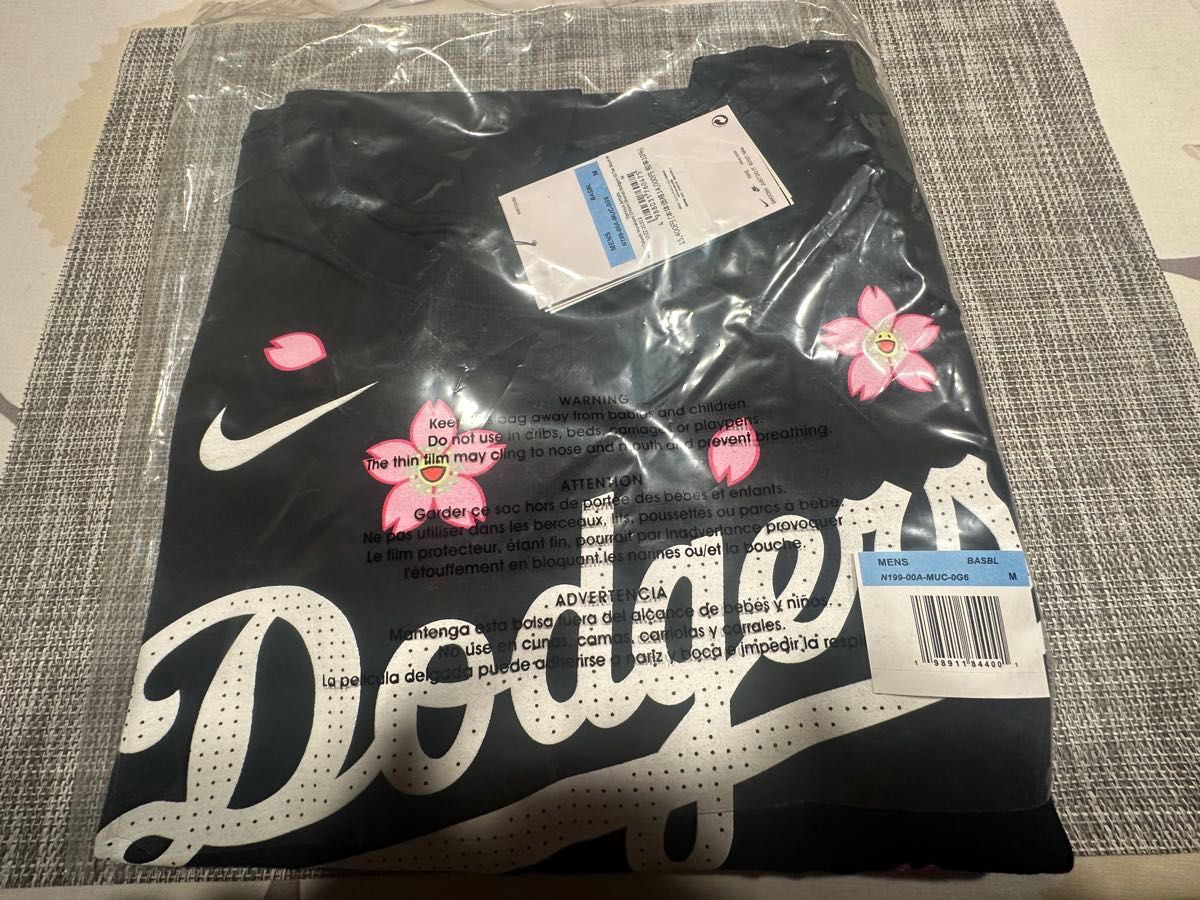 MLB × 村上隆 東京シリーズ Tシャツ 黒 M ドジャース 大谷翔平 MLB × 村上隆 東京シリーズ Tシャツ 黒 M ドジャース 大谷翔平