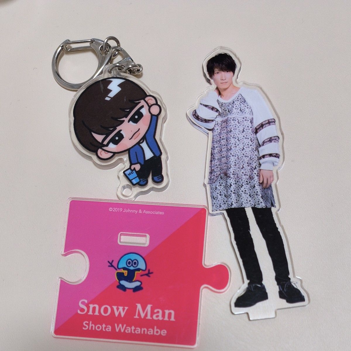 Snow Man すのチル アクリルキーホルダー アクリルスタンド 渡辺 Snow Man すのチル アクリルキーホルダー アクリルスタンド 渡辺