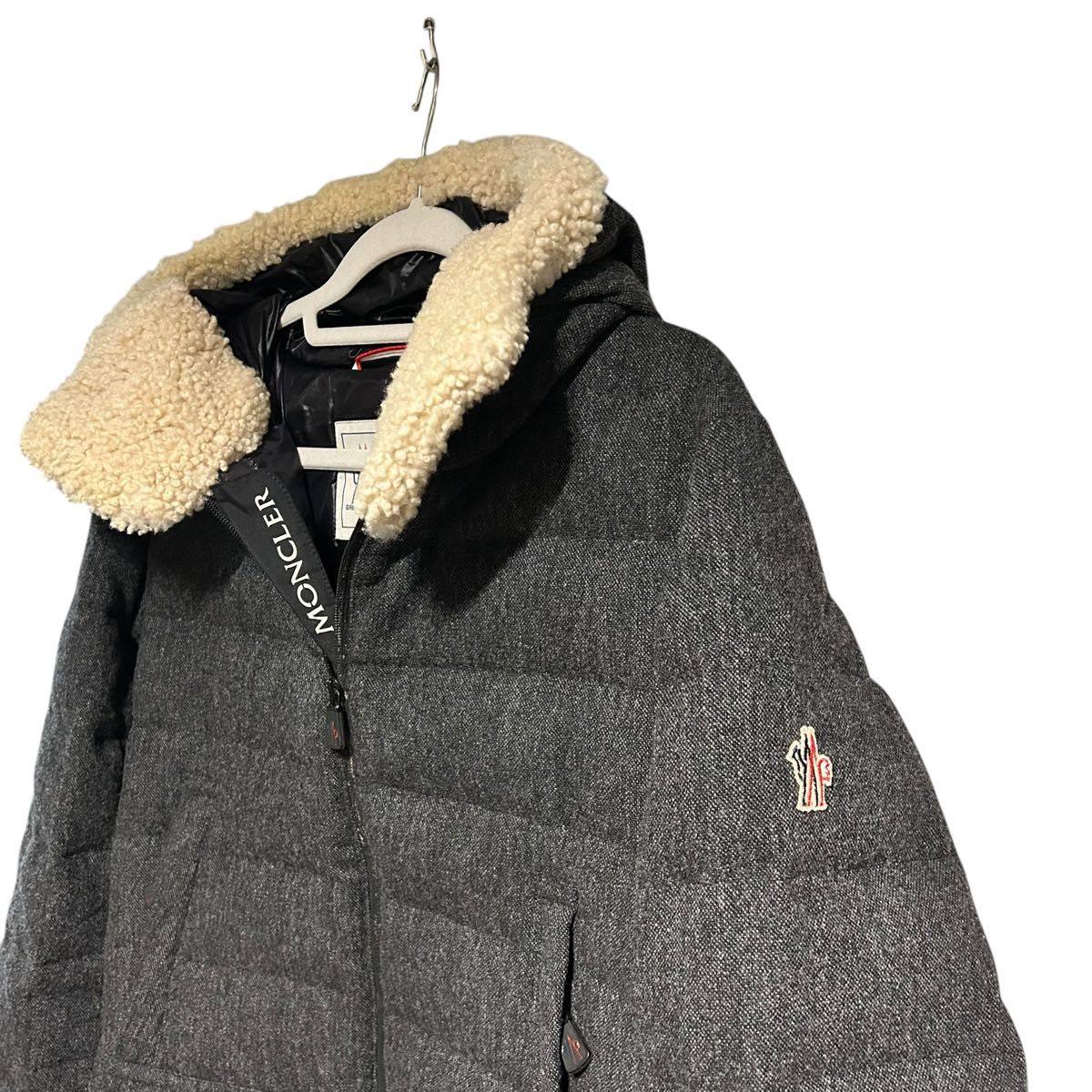 KEIJU着用 MONCLER GRENOBLE ムートンボアジャケット ダウン KEIJU着用 MONCLER GRENOBLE ムートンボアジャケット ダウン