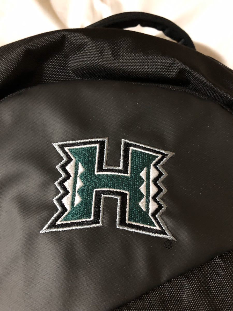 ハワイ大学 アンダーアーマー コラボ リュック new design 新品