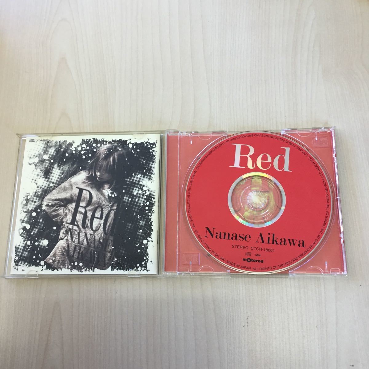 【中古品】アルバム CD Red / 相川七瀬 CTCR-18001_画像3