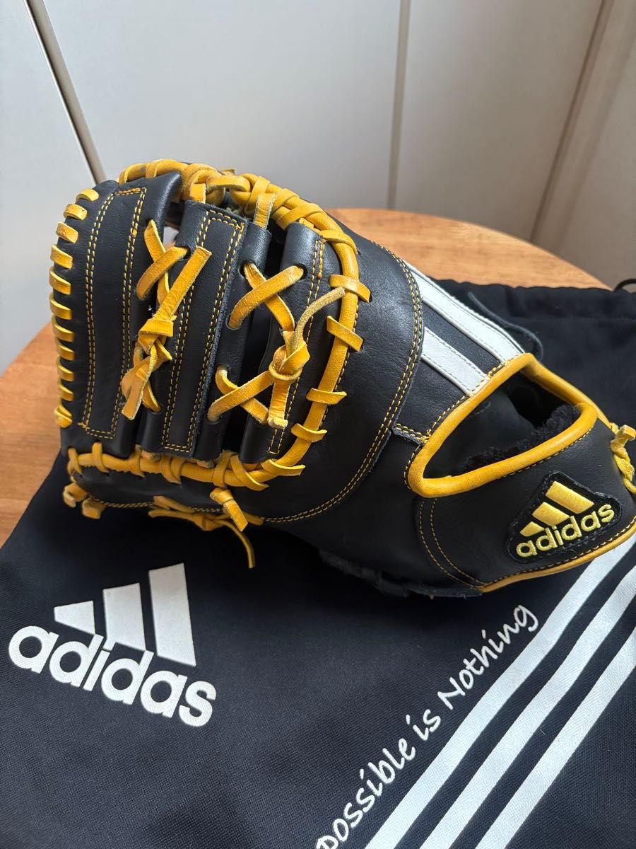 アディダス》adidas 軟式ファーストミット 左投げ用|Yahoo アディダス》adidas 軟式ファーストミット 左投げ用|Yahoo