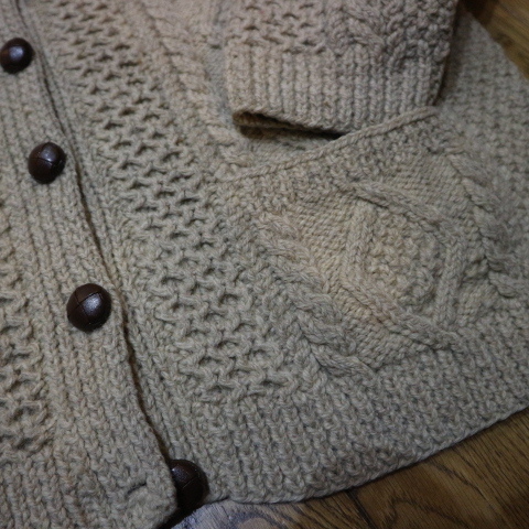 美品 アイルランド製 traditional ケーブル編み ウール ハンドニット カーディガン フィッシャーマン セーター_画像3