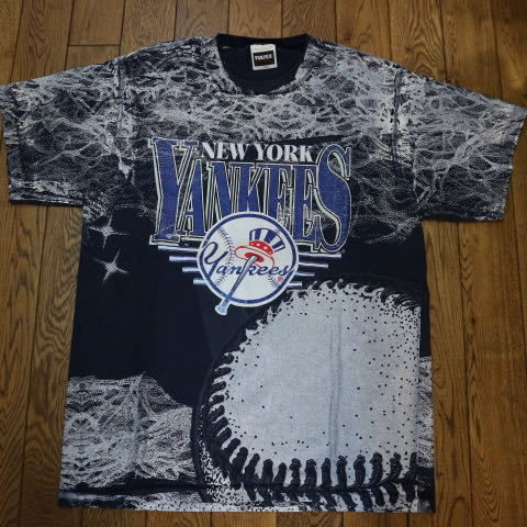 美品 90s MLB NewYork YANKEES Tシャツ L ネイビー ニューヨーク NY ヤンキース 半袖 マルチ プリント 総柄 チーム ロゴ ヴィンテージ