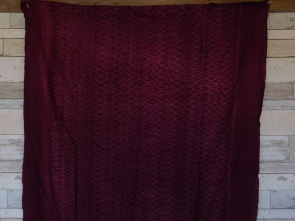 タイ　マッドミー シルクオールドクロス全NO.1 85x160cm紫 　模様シルク細い絹糸　美しい　ｍａｄｍｅｅ　ｐａｓｈｉｎ　パ　シン_画像2