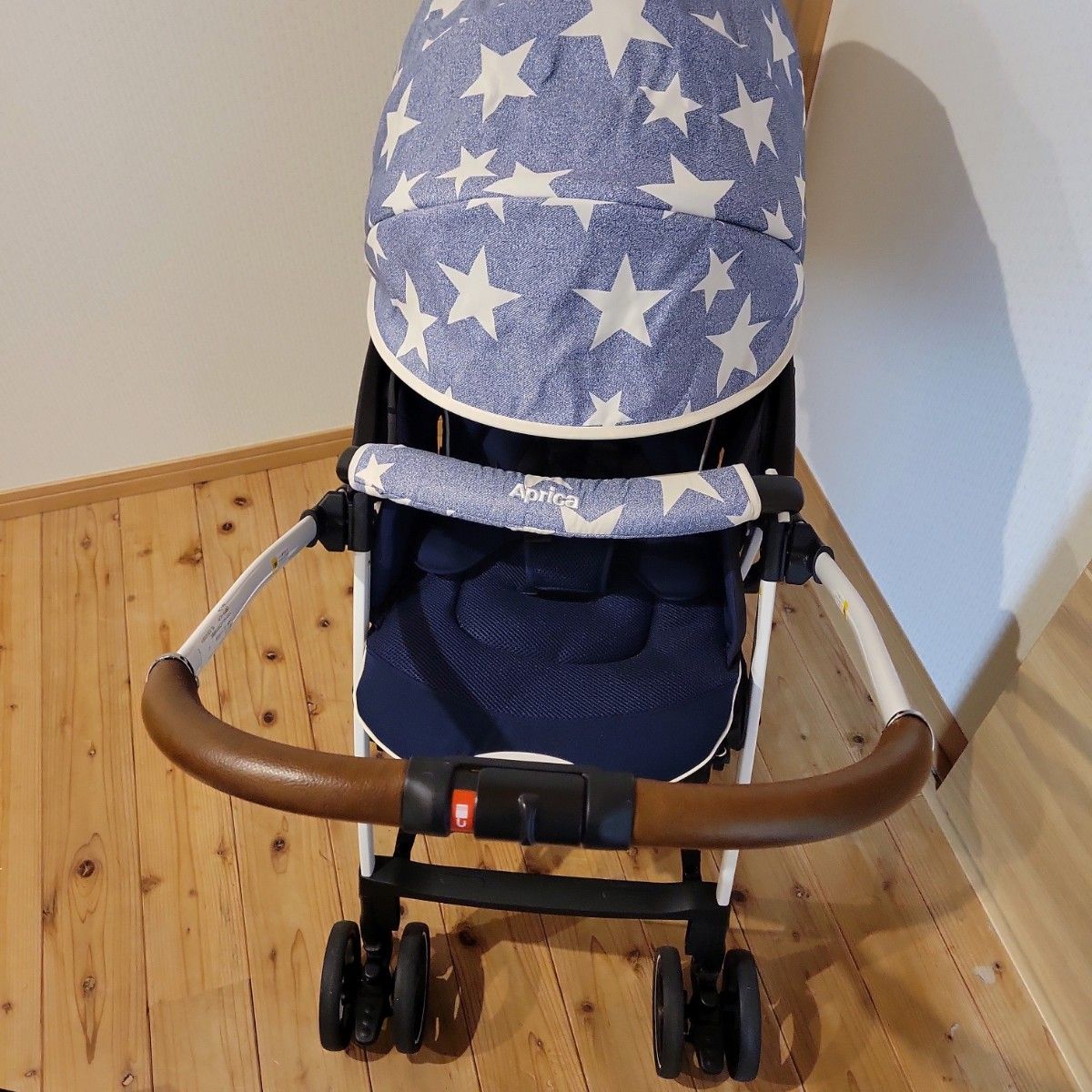 Aprica Luxuna cushion 2000台限定モデル デニムスター アップリカ ラクーナ クッション 2000台限定モデル レザー調