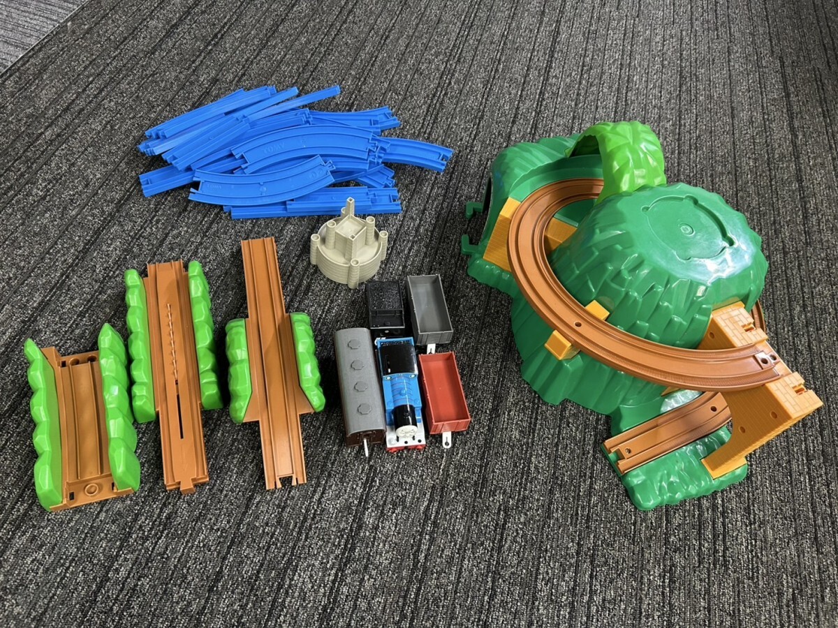 A2 TOMY トミー プラレール きかんしゃトーマス どきどき A2 TOMY トミー プラレール きかんしゃトーマス どきどき