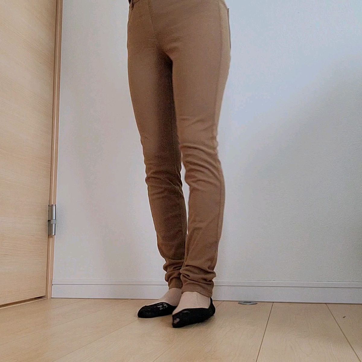 ユニクロ スキニーパンツ ストレッチ キャメル Sサイズ