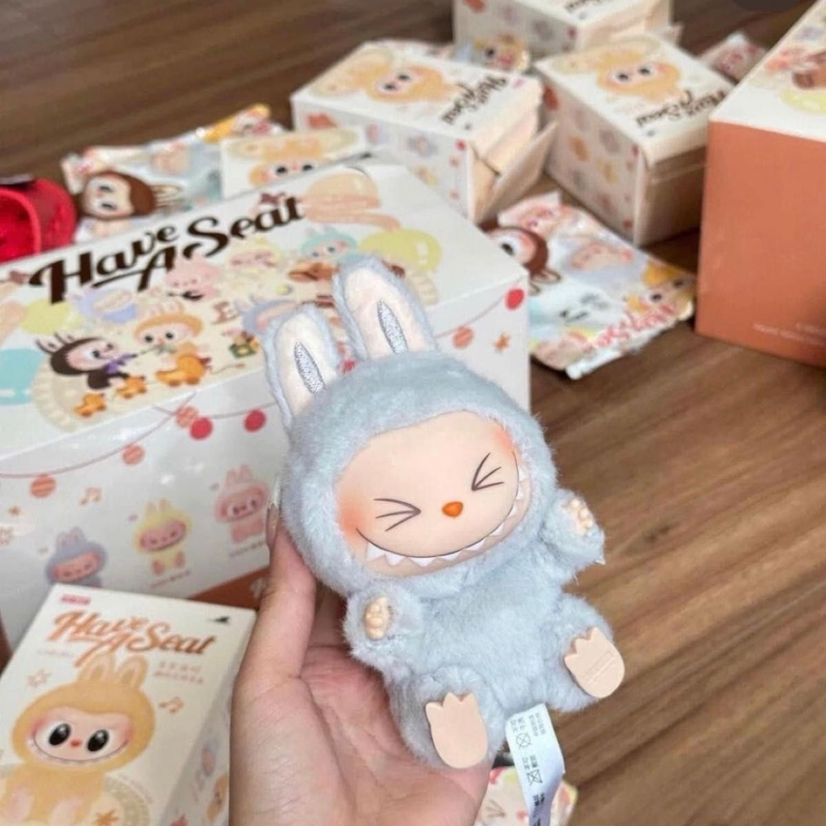 Labubu THE MONSTERS Have A Seatぬいぐるみ HEHE|Yahoo!フリマ Labubu THE MONSTERS Have A Seatぬいぐるみ HEHE|Yahoo!フリマ