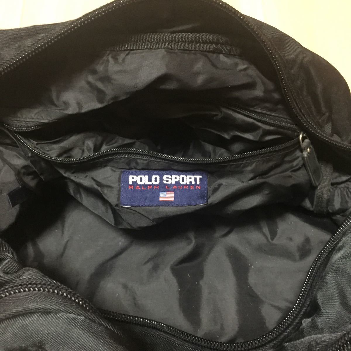 POLO SPORT RALPH LAUREN Ralph Lauren сумка спорт карман большое количество ( правильный поверхность, обе боковой, внутри сторона ) чёрный цвет большая вместимость чёрный цвет плечо удален возможность 