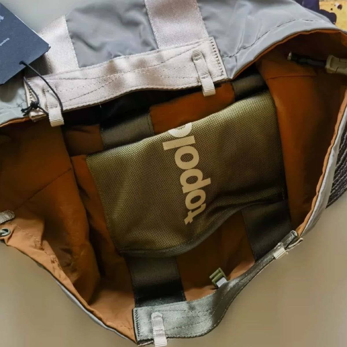 最終値下げ 新品 TOPOLOGIE Summit Tote Medium(サミットトート 最終値下げ 新品 TOPOLOGIE Summit Tote Medium(サミットトート