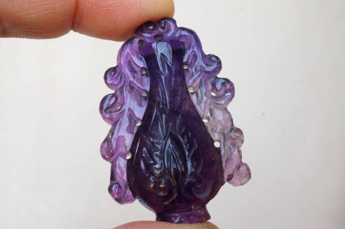 愛用 希少!特大129ct!極上天然アメジスト(紫水晶)「壺」彫刻品高