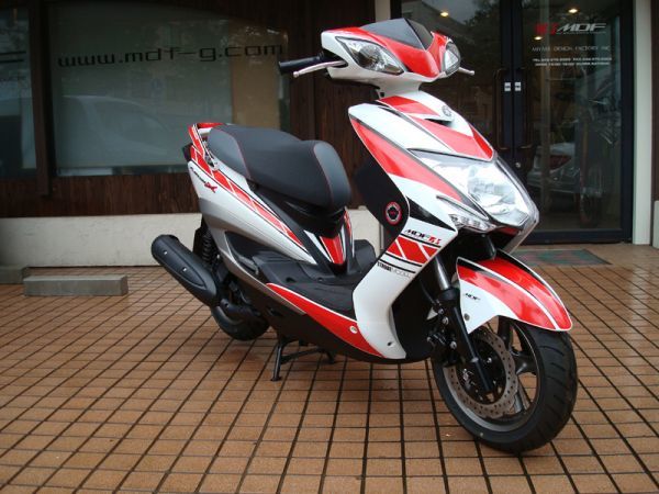 【MDFグラフィックキット】CYGNUS シグナス X125用 2013～2015 レッド_画像3