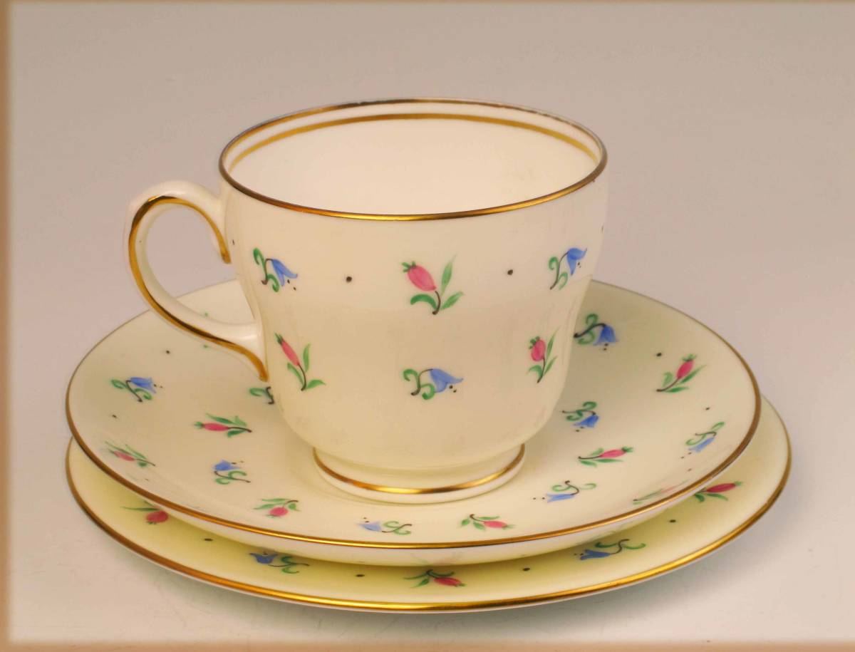 　ウェジウッド　＝　Cup&Saucer&Plate　(1級品)　Ｓ１２３　貴重品_画像2