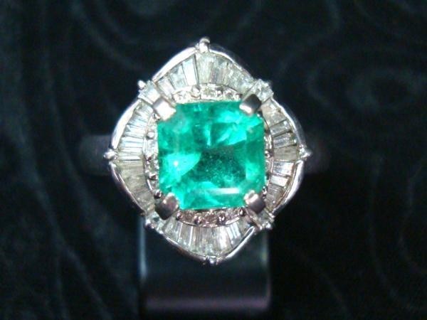 LN 指輪Pt900 プラチナ エメラルド 1.68ct ダイヤモンド リング レディース 最高級 美品_画像1
