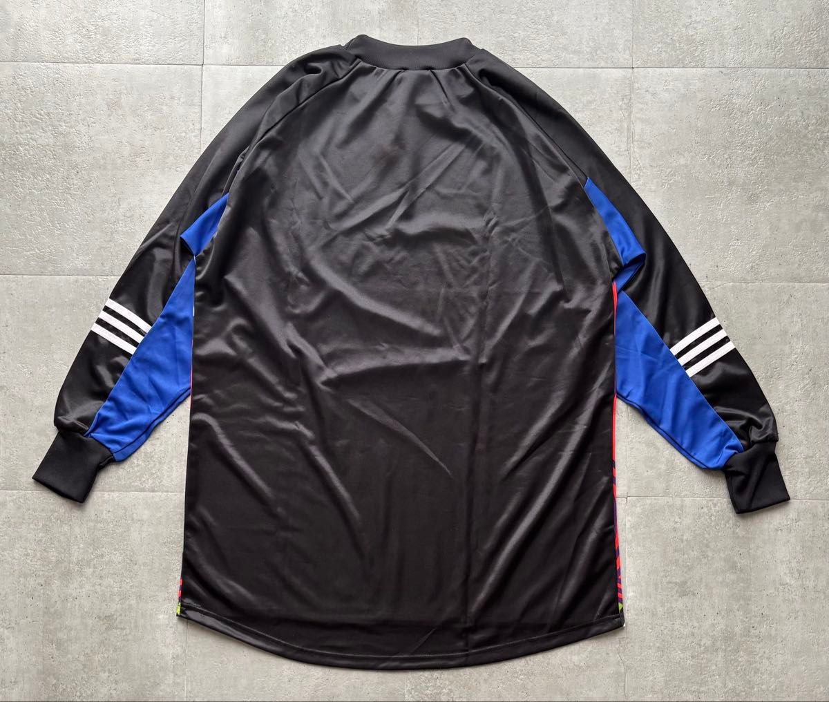 レア 96-97 adidas ゴールキーパーシャツ グラフィティ 総柄 レア 96-97 adidas ゴールキーパーシャツ グラフィティ 総柄