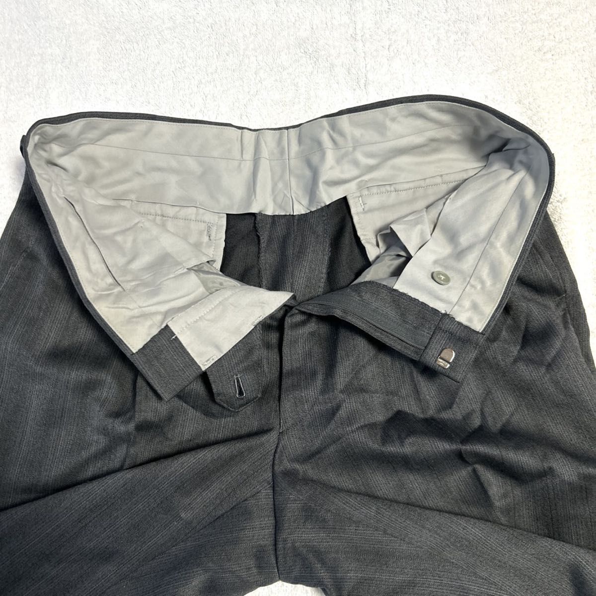Saratoga ダブル グレー ストライプ AB6 2タック セットアップ Saratoga ダブル グレー ストライプ AB6 2タック セットアップ