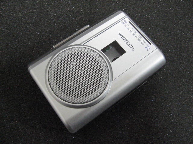 WINTECH (PCT-02RM) カセットテープレコーダ 録音対応 ★AM/FMラジオ機能搭載★_画像1
