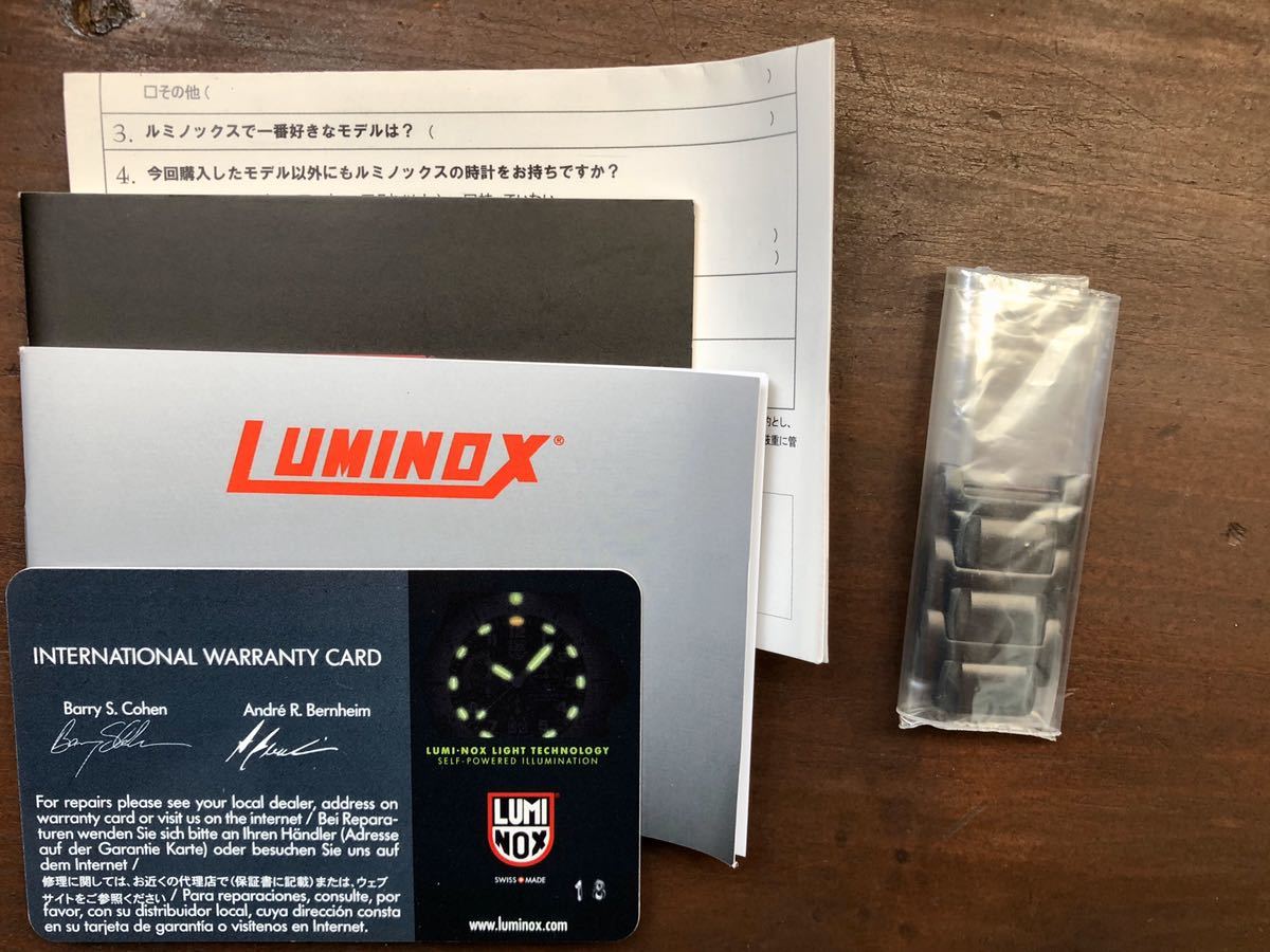 生産終了品 日本国内 正規品 新品 未使用 LUMINOX ルミノックス F-117 ナイトホーク 6402 ブラックアウト NIGHTHAWK 腕時計_画像3