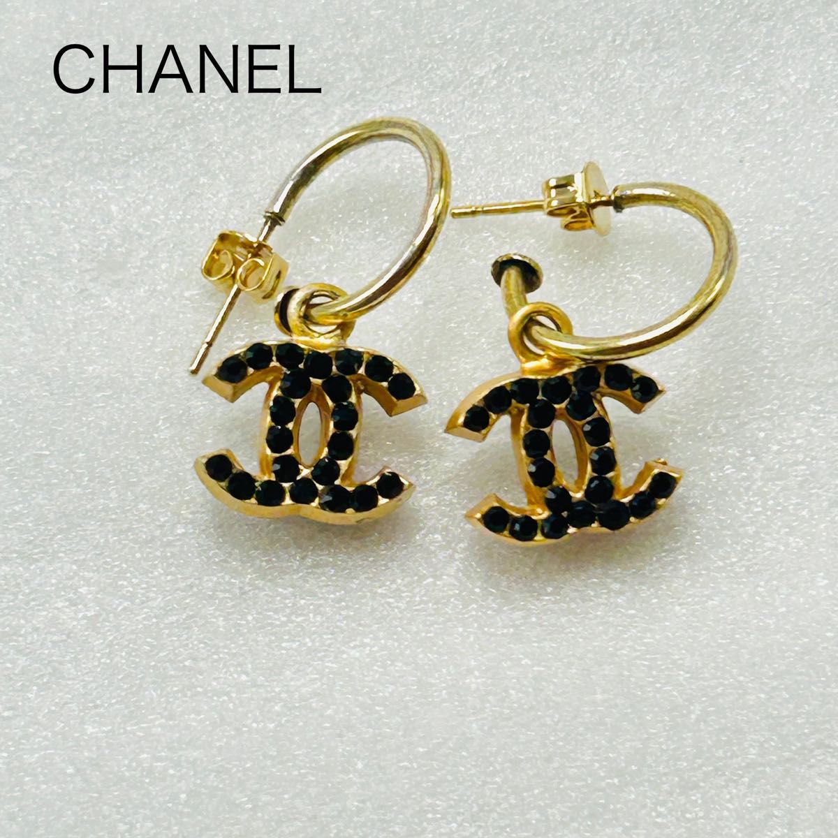 希少 CHANEL シャネル ピアス ココマーク CC ユニセックス 希少 CHANEL シャネル ピアス ココマーク CC ユニセックス