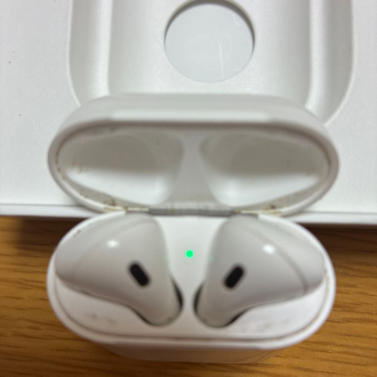 Apple AirPods MV7N2J/A ジャンク品 ジャンク AirPods with Charging Case 第2世代 MV7N2J/A