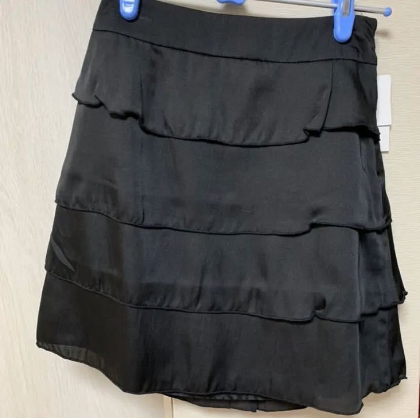 新品 タグ付き スカート 黒 ブラック フリル リボン_画像1