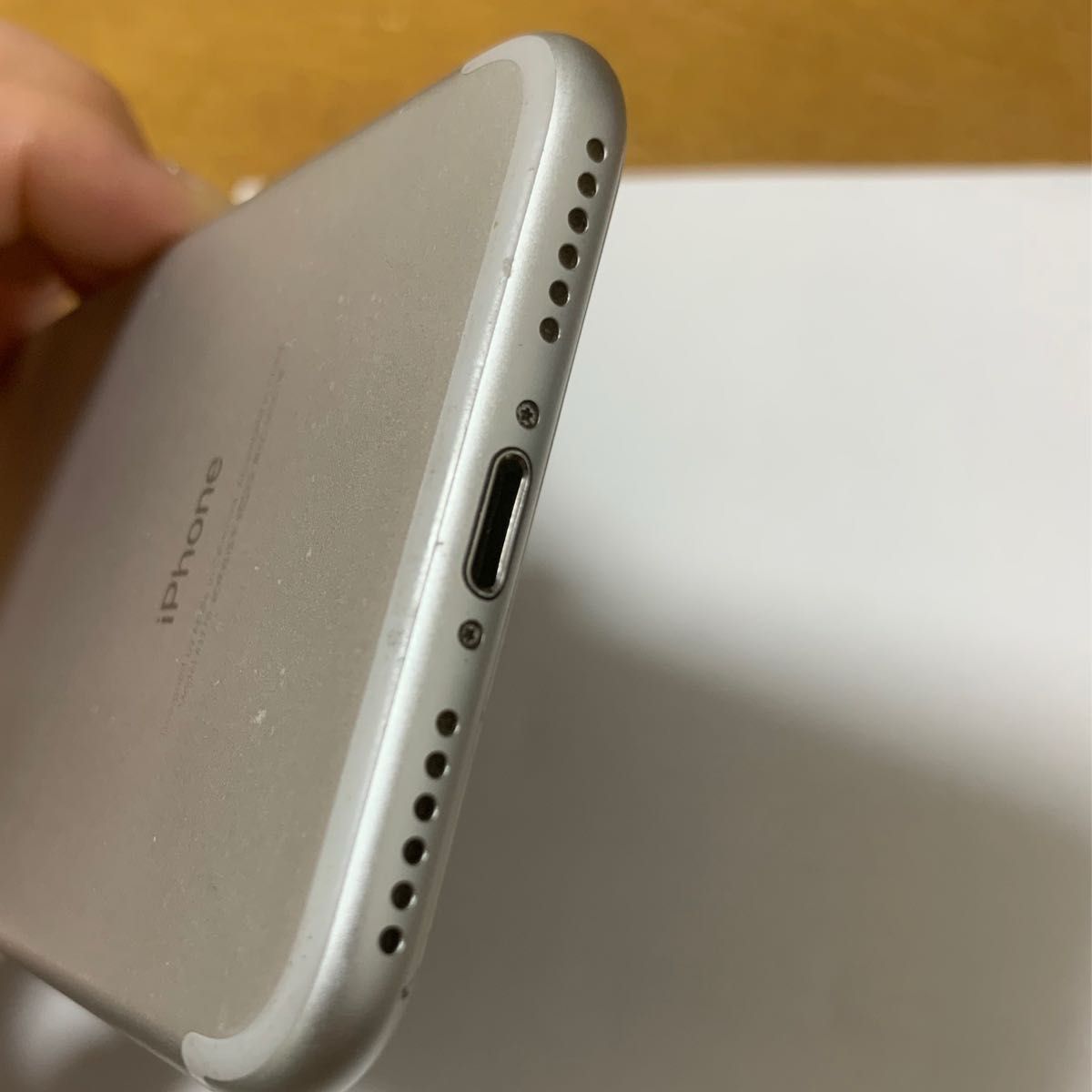 iPhone7本体 シルバー SIMフリー 傷あり|Yahoo!フリマ(旧 iPhone7本体 シルバー SIMフリー 傷あり|Yahoo!フリマ(旧