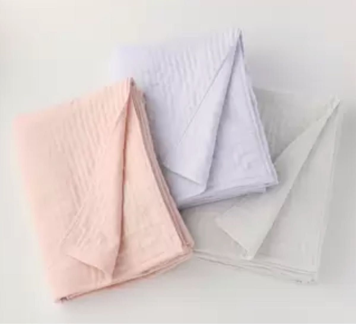 新品未使用 UCHINO ウチノ ふんわりなめらか6重ガーゼケット 新品未使用 UCHINO ウチノ ふんわりなめらか6重ガーゼケット