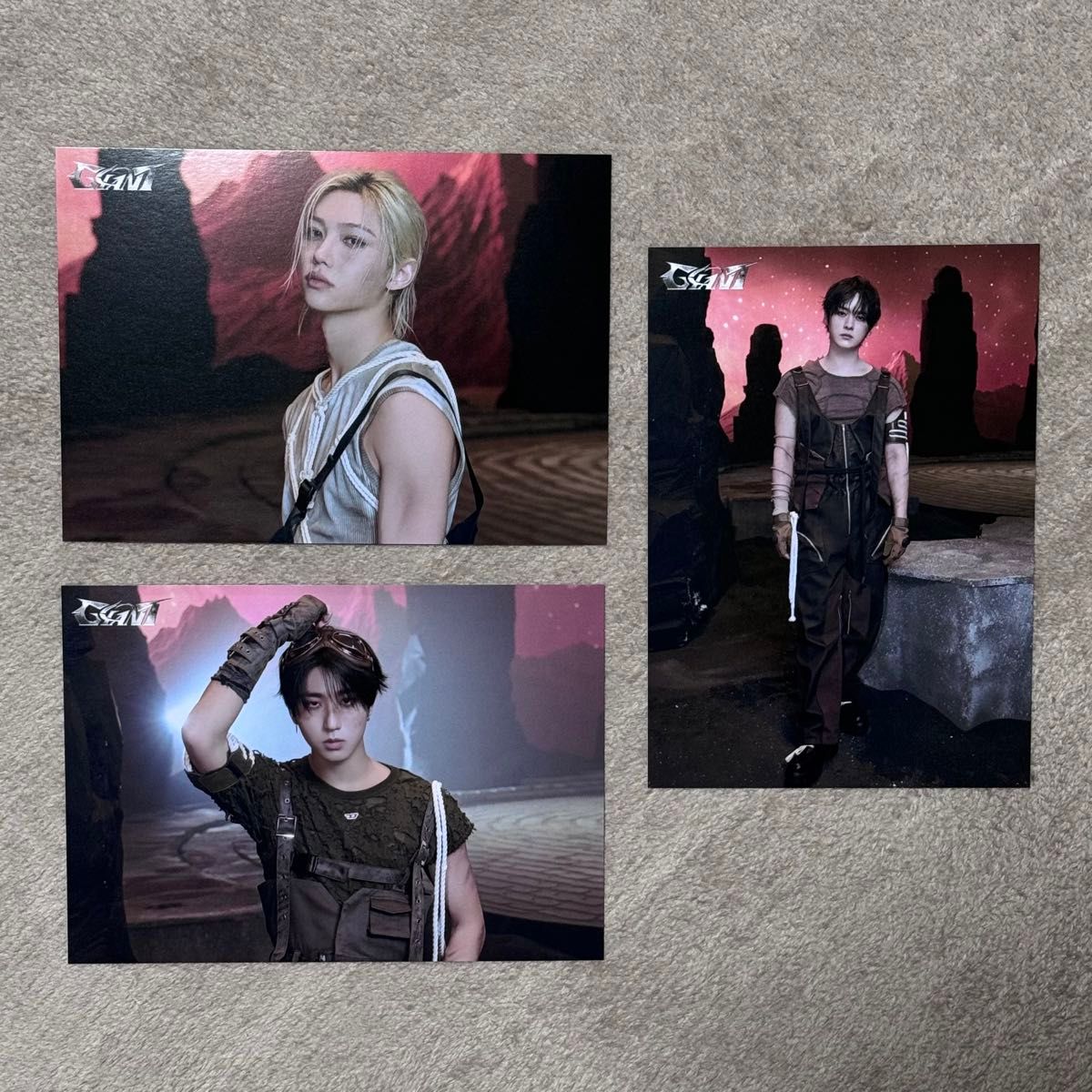 GIANT アクスタ アクリルスタンド ポップアップ StrayKids Stray GIANT アクスタ アクリルスタンド ポップアップ StrayKids Stray