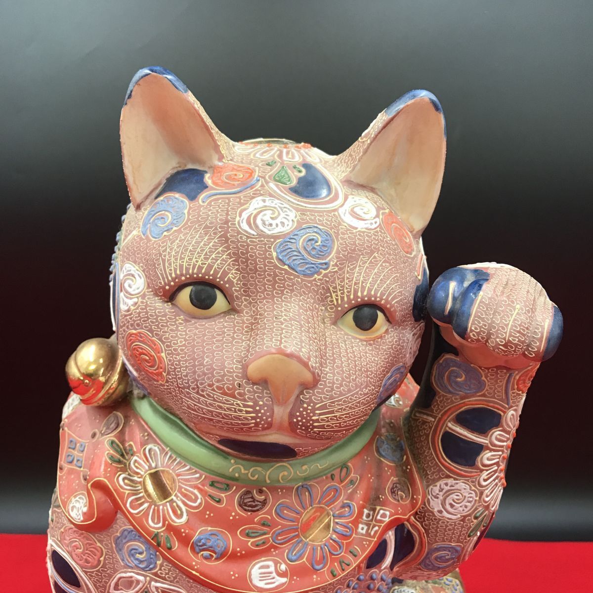 九谷陶三 招き猫 九谷焼 豪華絢爛 高さ36cm 縁起物 千客万来 九谷陶三 招き猫 九谷焼 豪華絢爛 高さ36cm 縁起物 千客万来