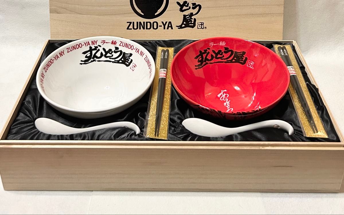 ずんどう屋 ラーメン鉢 紅白 ラー麺 鉢 レンゲ 箸 セット レア品 ずんどう屋 ラーメン鉢 紅白 ラー麺 鉢 レンゲ 箸 セット レア品