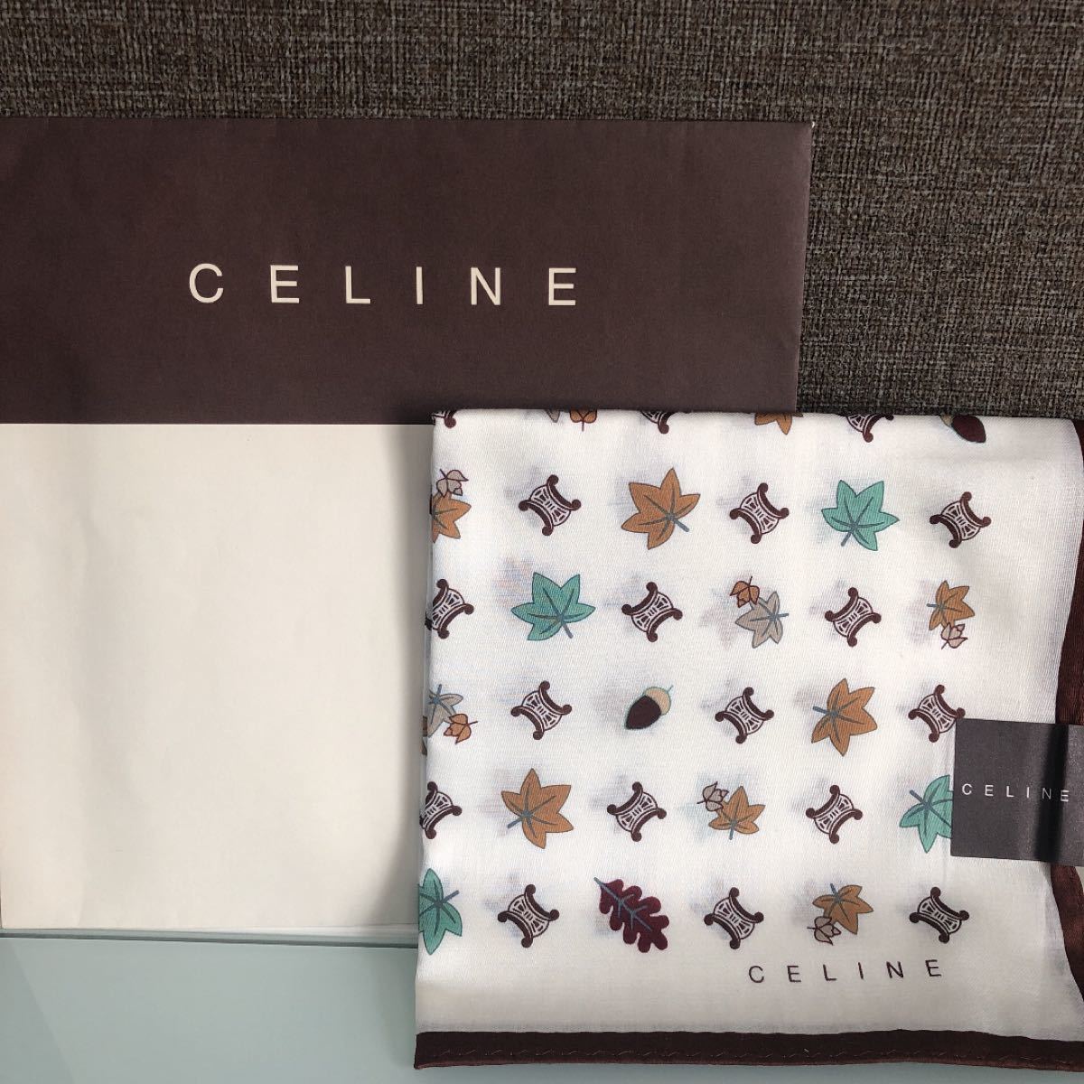 新品！レア！早い者勝ち！貴重！セリーヌ！ハンカチ！ セリーヌ CELINE