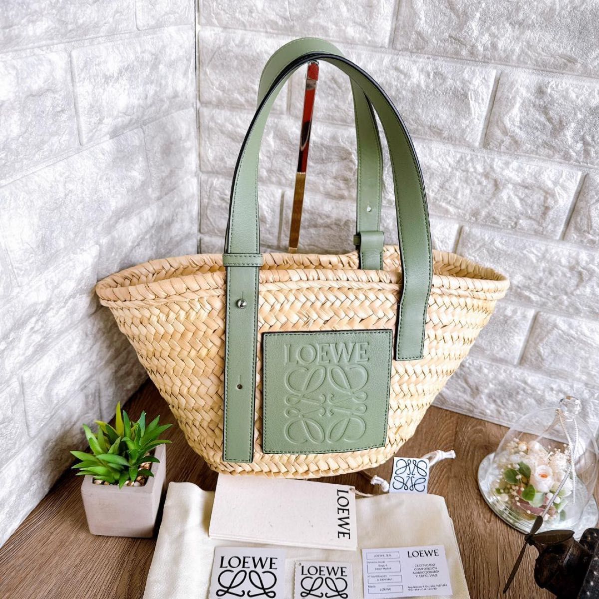 ロエベ LOEWE アナグラム バスケット バッグ スモール ロエベ LOEWE アナグラム バスケット バッグ スモール