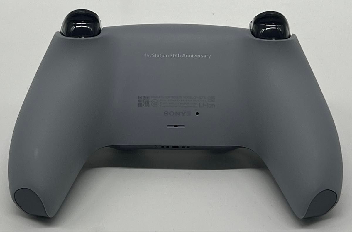 良品 DualSense ワイヤレスコントローラー 30周年アニバーサリー