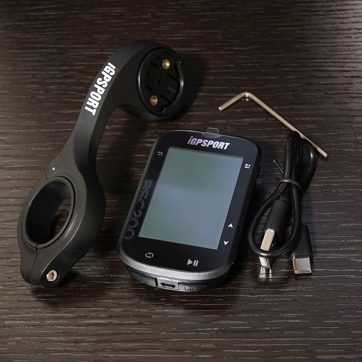 iGPSPORT BSC200 + 純正アウトフロントマウントM80 GPSサイコン iGPSPORT BSC200 + 純正アウトフロントマウントM80 GPSサイコン
