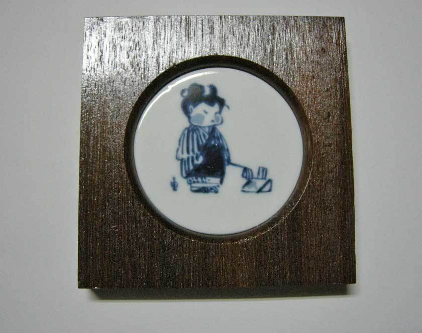【未使用品】　磁器、木製品コースター　女の子　　壁掛けなどの飾りにも　 ５００円～　_画像1
