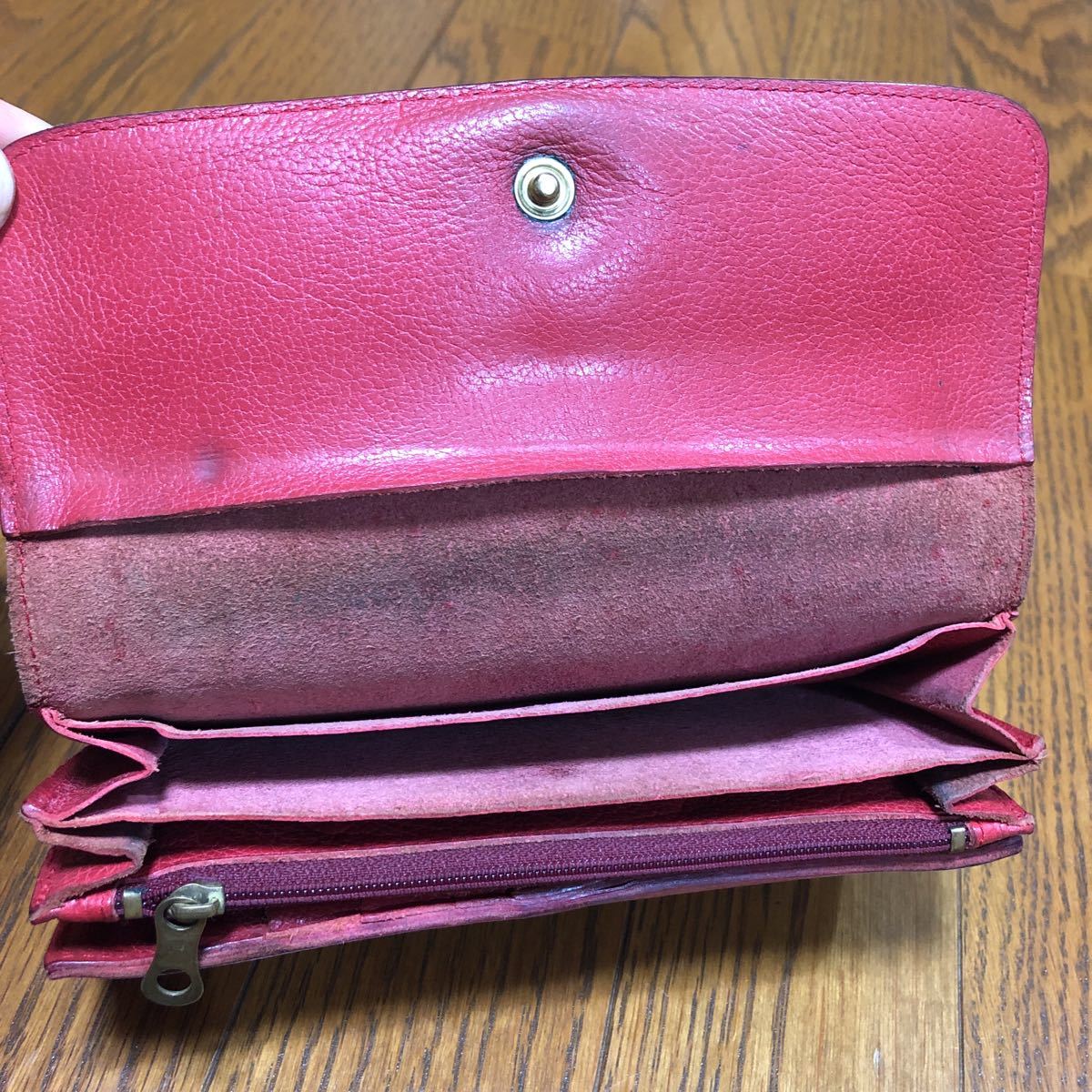  Italy made Il Bisonte change purse . attaching long wallet red 