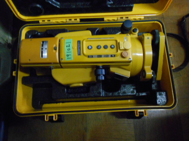191021☆測量TOPCON☆トプコントータルステーション(光波)GTS 191021☆測量TOPCON☆トプコントータルステーション(光波)GTS